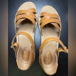 Clarks | Tustin Sahara Tan Leather